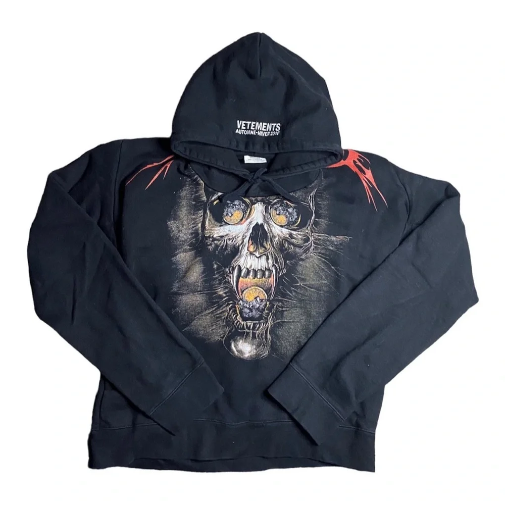 トップス Vetements 18aw misplaced skull hoodie S Vetements AW18 Vetements Misplaced Skull Hoodie Black | Grailed